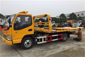 石泉路哪里有拖车服务