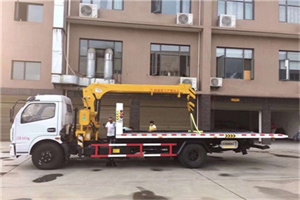 石泉路附近汽车轮胎更换