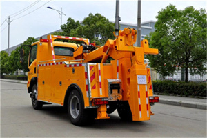 石泉路高速路拖车费